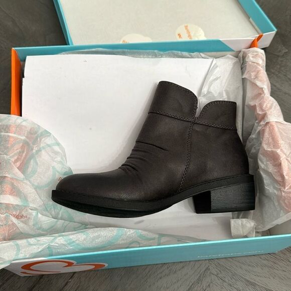 Baretraps Sam Bootie - Picture 2 of 6